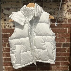 Lululemon Wunder Puff White Hooded Puffer Vest 2